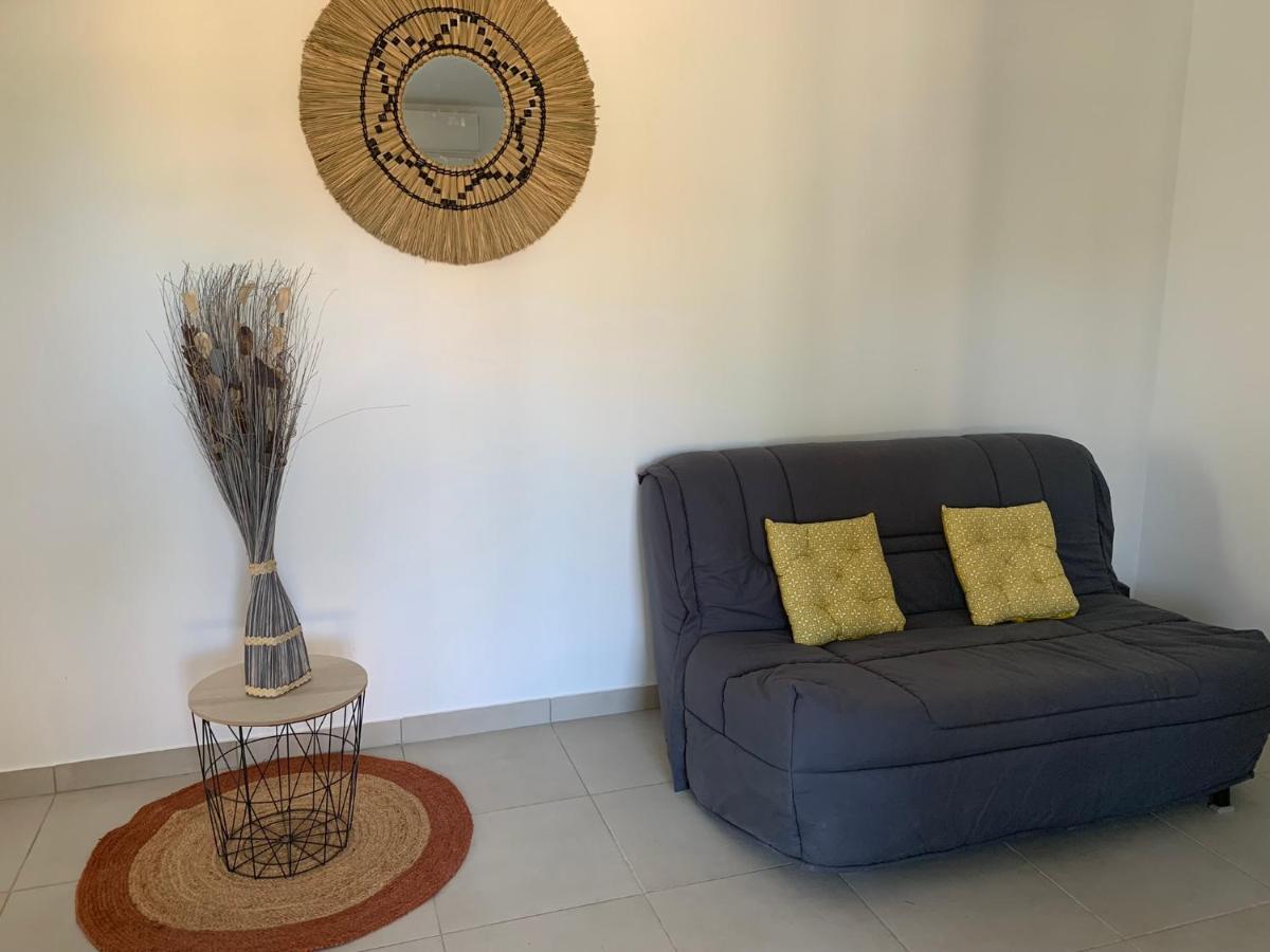 L'Almanarre Apartment อิแยร์ ภายนอก รูปภาพ